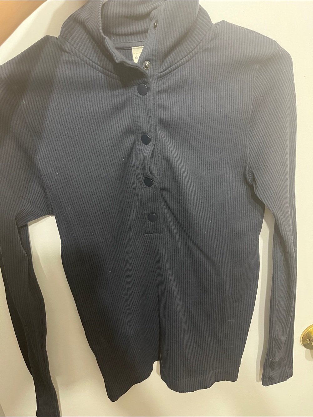 Women’s Athleta Long-Sleeve Ribbed Henley Top - Navy. Size small